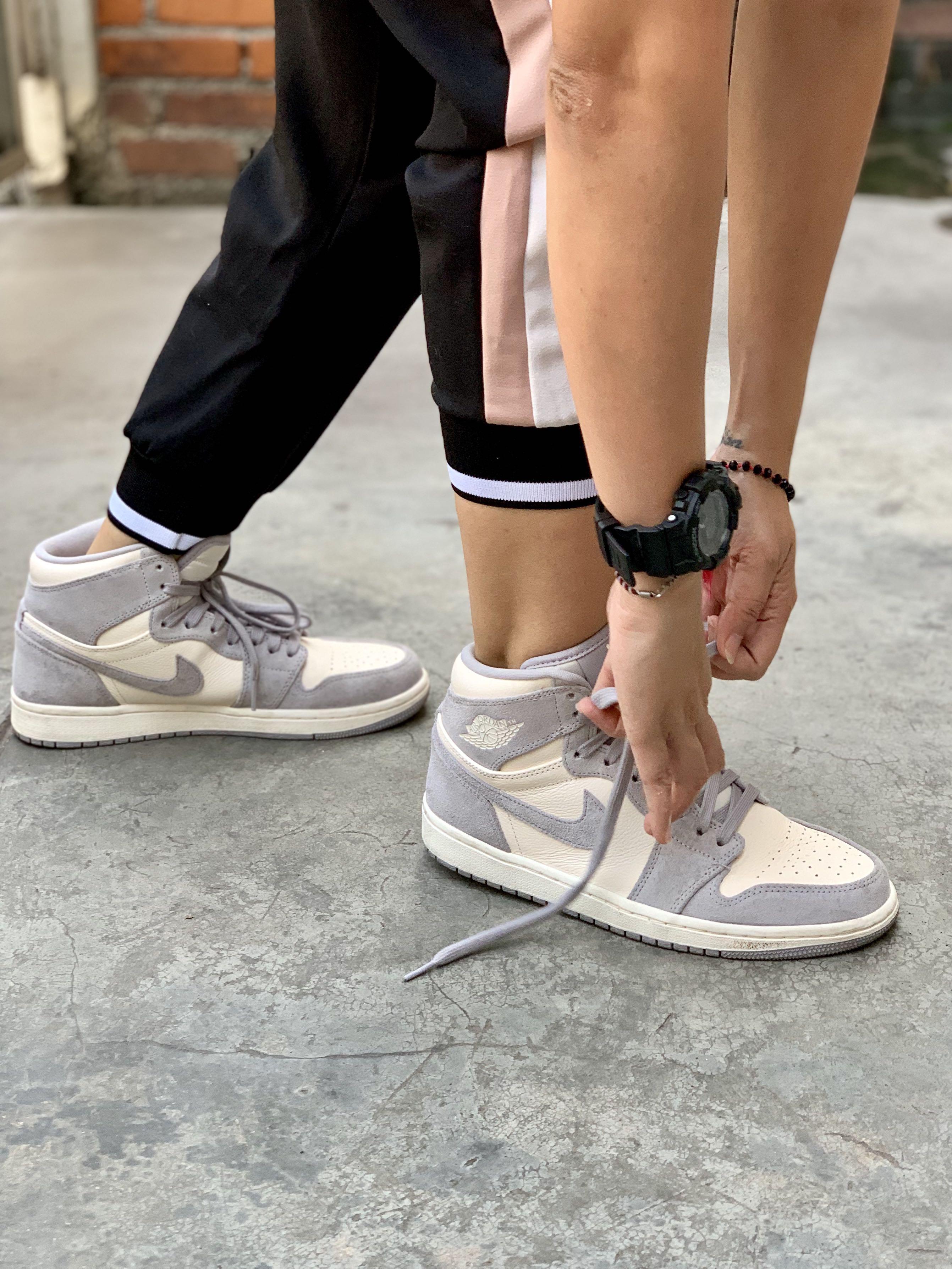 Nike wmns air jordan 1 ret hi prem discount