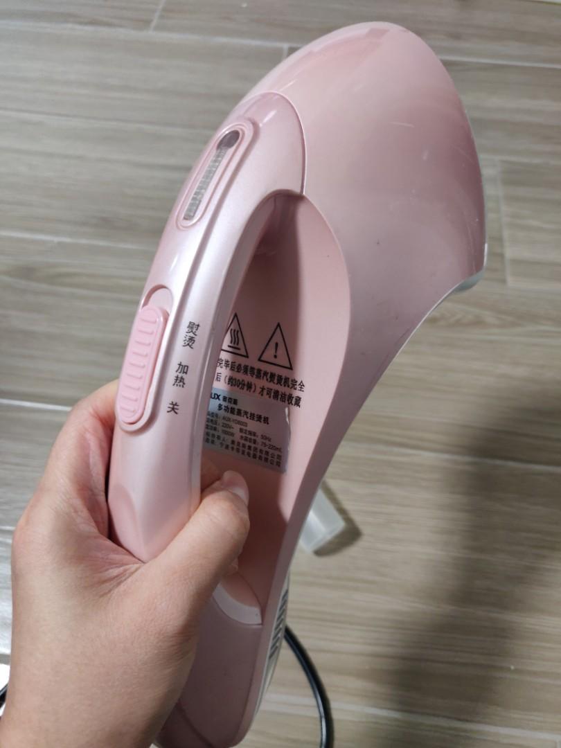 90 New 手持式蒸氣熨斗 強力蒸氣 快速燙直 手持輕巧 不阻碇 結婚必備 傢俬 家居 其他 Carousell