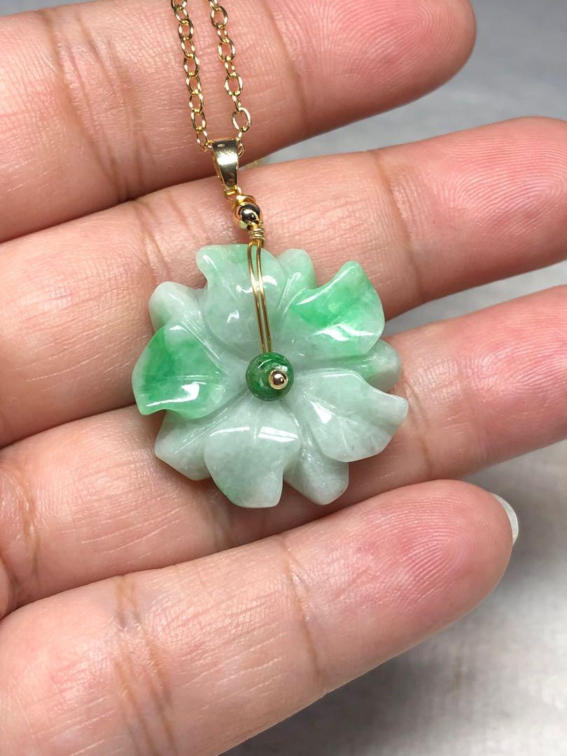 Jade top flower pendant