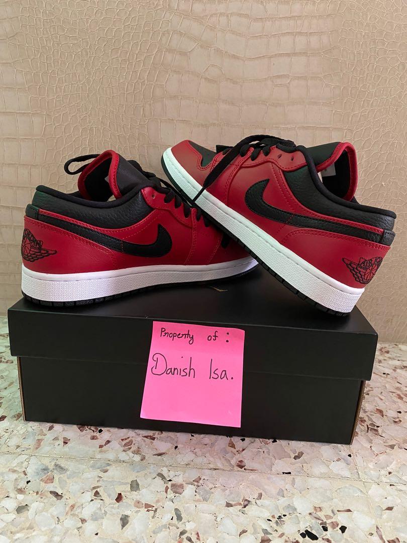 reverse nike swoosh jordan 1