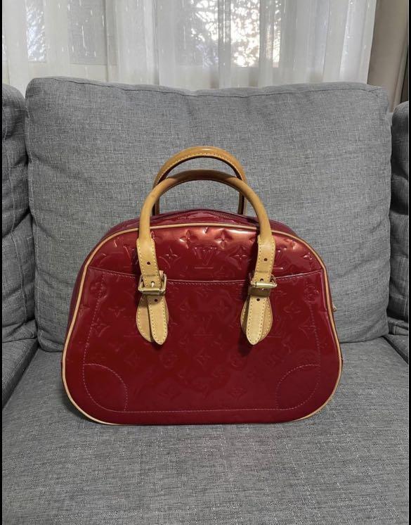 LOUIS VUITTON MONOGRAM VERNIS M93513 SUMMIT DRIVE RED HAND BAG 237033116,  Luxury, Bags & Wallets on Carousell