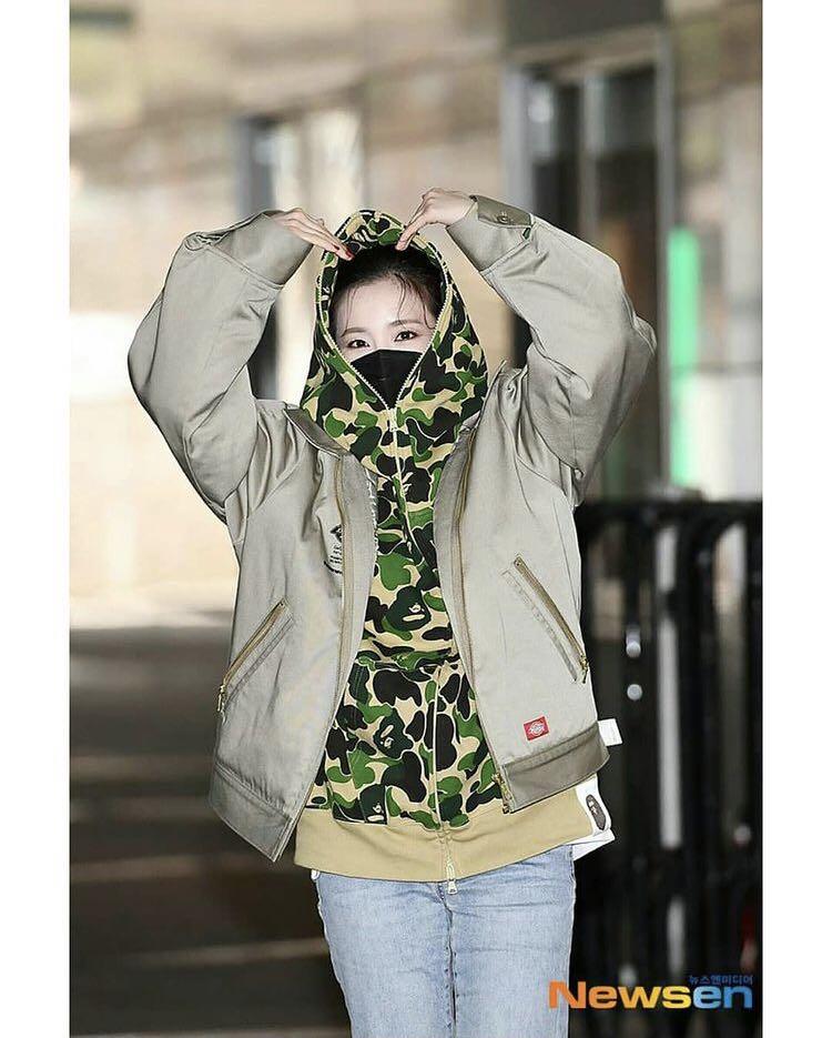 Bape Giant Abc Camo Full Zip Hoodie Men S Fashion Tops Sets Hoodies On Carousell