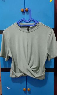 (Kategori: ) berada di . Dikirim oleh ameliaaaa_21 (ID iklan 1070217358, Gambar 1). Deskripsi: .