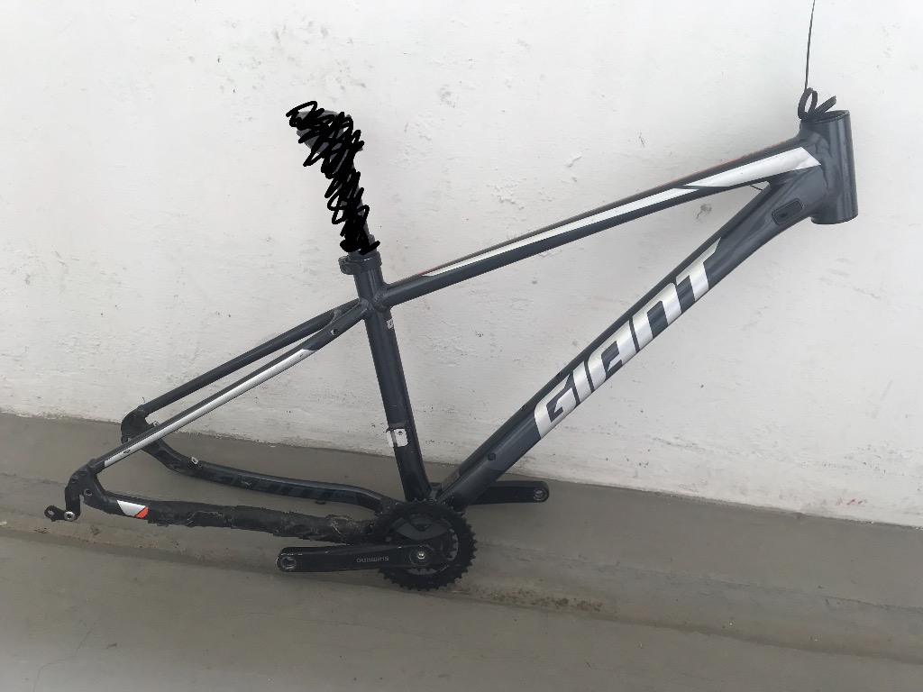 Giant talon 2 frame 2025