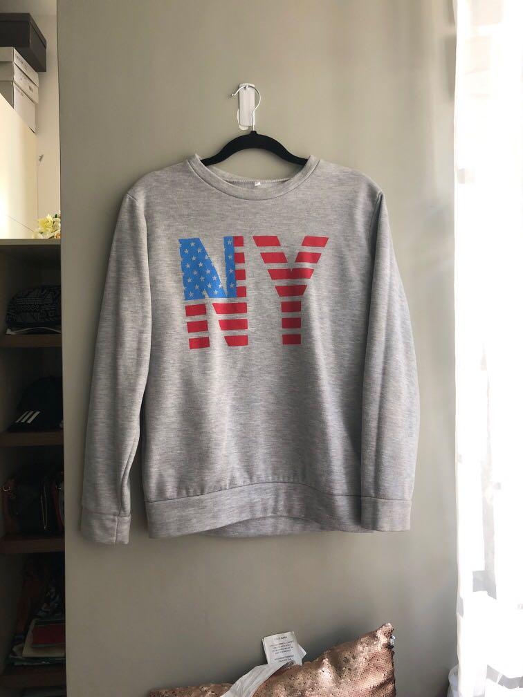 grey “NY” pullover (Category: Coats, Jackets and Outerwear) located in San Juan City. Submitted by itemsallingoodcondition (Listing ID 1070162648, Image 1). Description: comfortable casual pullover!.