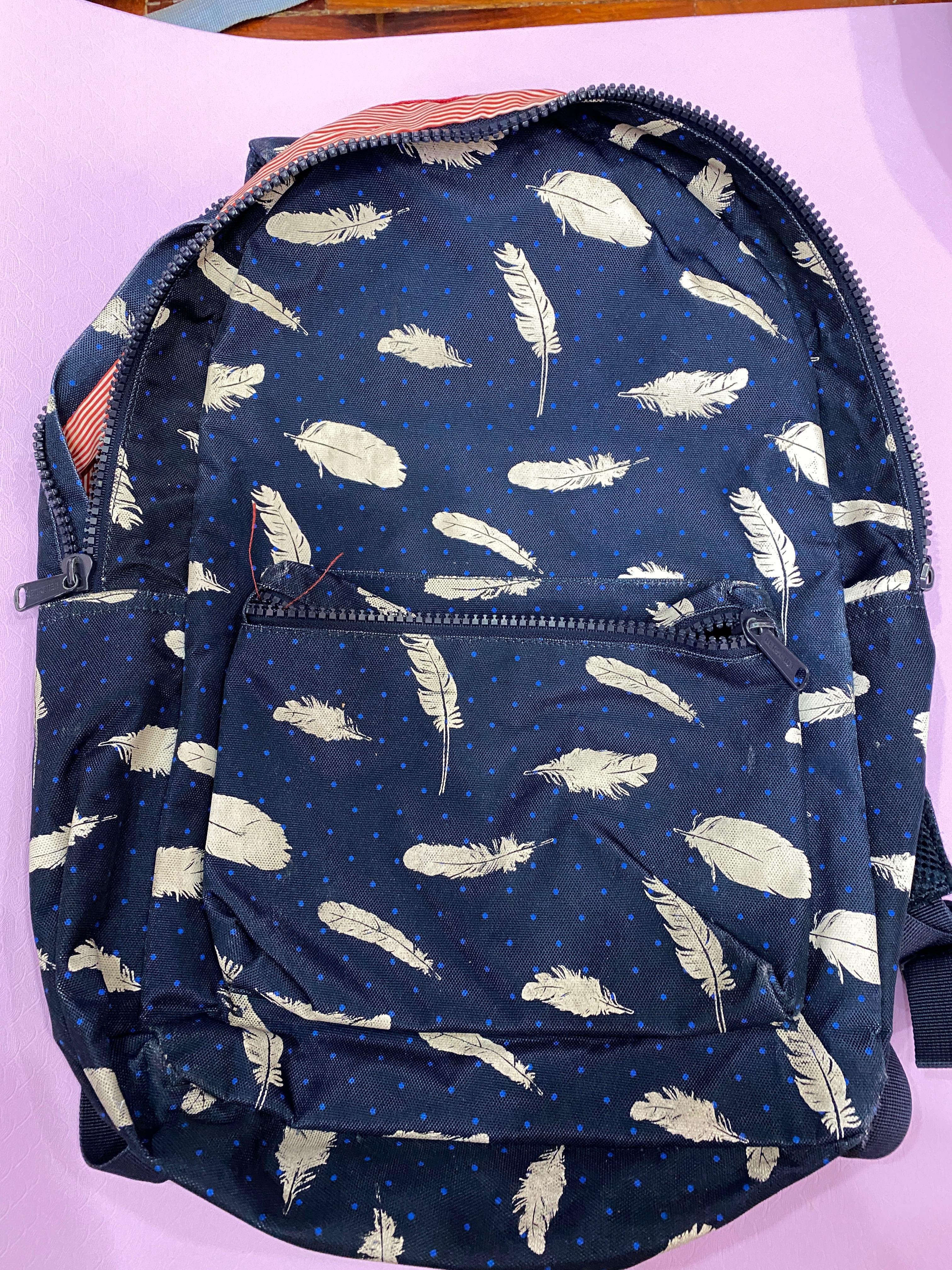 Herschel shop feather backpack