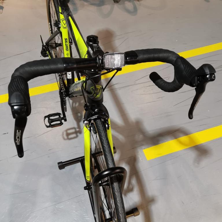 Java Siluro 2 Rim Brake Road Bike / 18 Speed / 700 X 25C, Sports ...