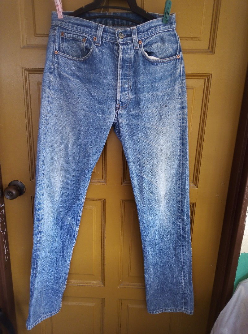 Jeans 501, Men's Fashion, Bottoms, Jeans on Carousell