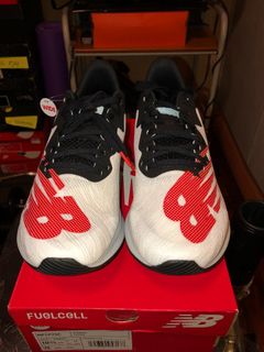(Category: ) located in . Submitted by kicksforsale21 (Listing ID 1070287065, Image 1). Description: .