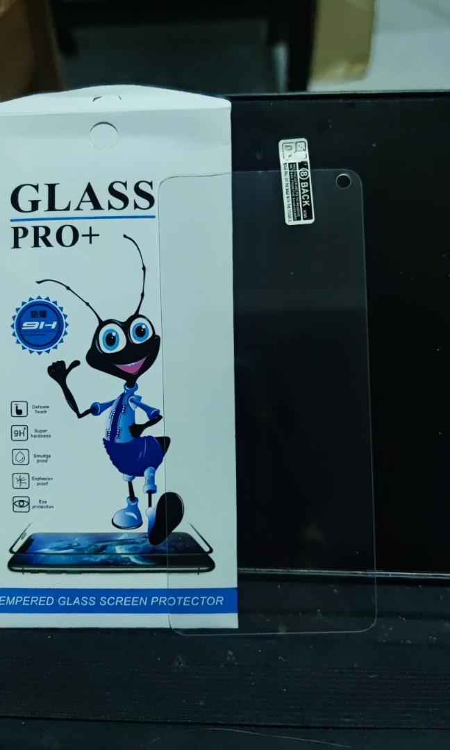 Screen protector (Category: Cases & Sleeves) located in Singapore. Submitted by kinfu97 (Listing ID 1070169113, Image 1). Description: Screen protector for mi 10t pro/mi 10t.
