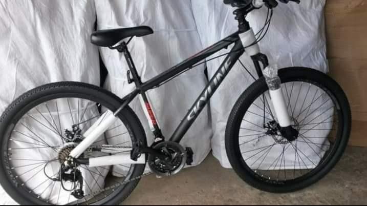 SKYLINE ROLLER 27.5 made by FOXTER Sports Equipment Bicycles