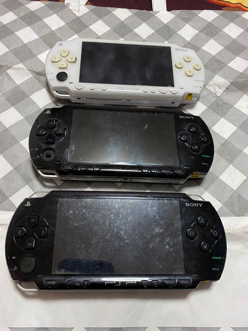 Sony Psp 1000 Series 3 Console For The Price Of 1 Mobile Phones Gadgets Mobile Gadget Accessories Other Mobile Gadget Accessories On Carousell