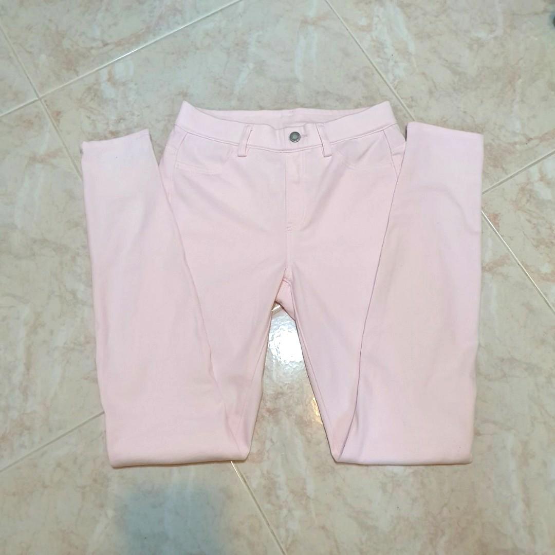 Uniqlo jeggings, Women's Fashion, Bottoms, Jeans on Carousell