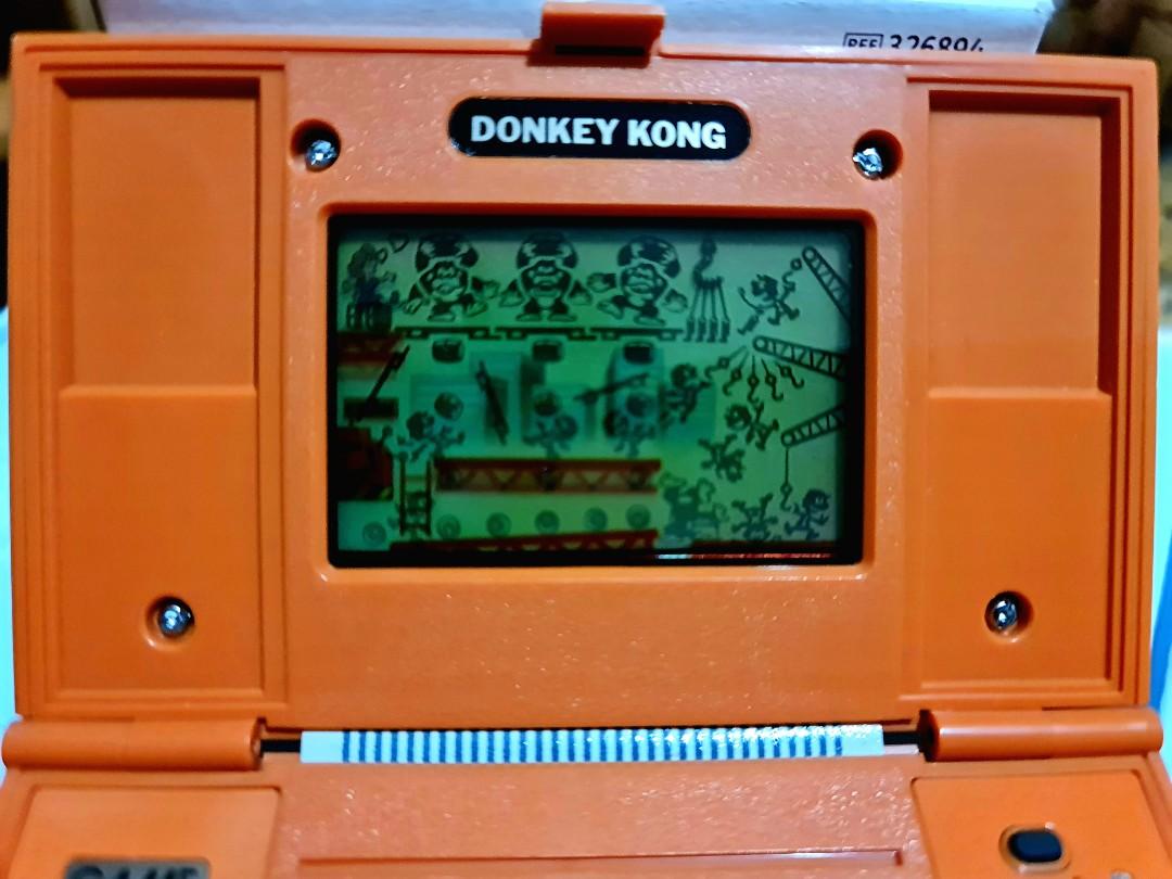Vintage Nintendo Game & Watch multiscreen Donkey kong 1982, Hobbies
