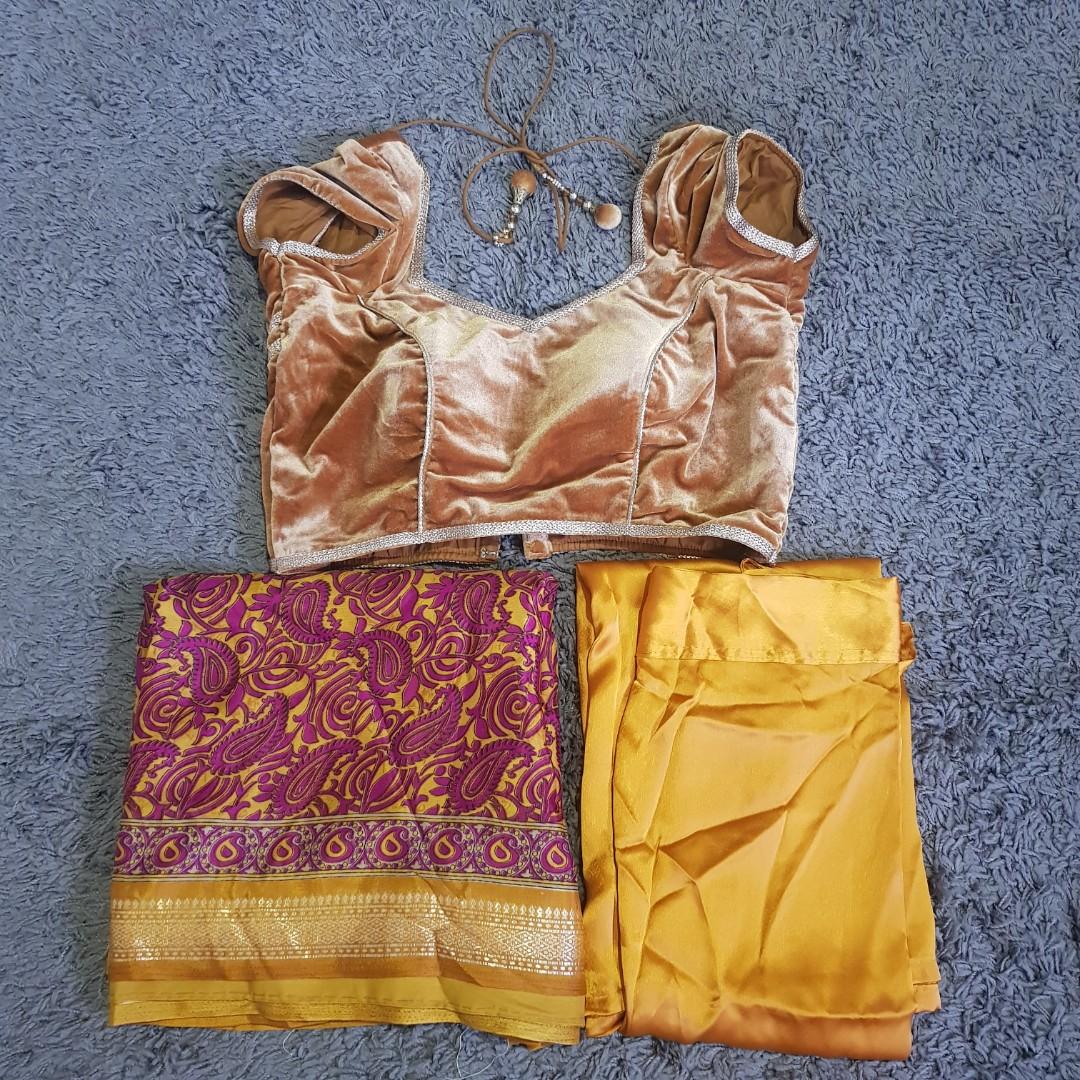 1 Set Sari Baju India Fesyen Wanita Pakaian Wanita Lainnya Di Carousell