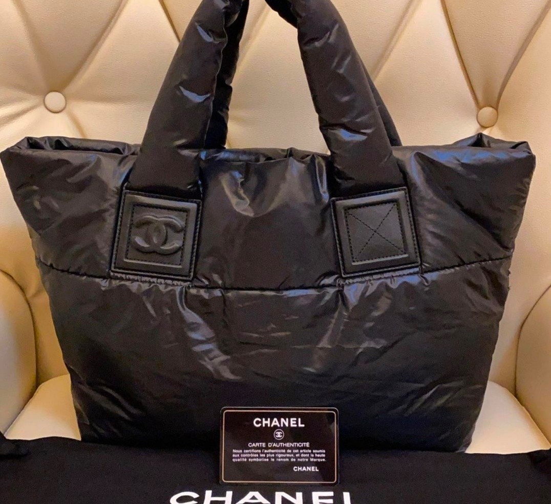 Like New* Chanel Quited Coco Cocoon Large Tote Black color, Luxury, Bags &  Wallets on Carousell
