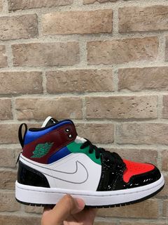 (Category: ) located in . Submitted by sickoo.footware (Listing ID 1070412114, Image 1). Description: .