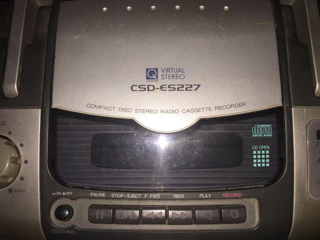 AIWA compac disc stereo casette recorder (Category: Portable Music Players) located in Manila. Submitted by joycu (Listing ID 1070468003, Image 3). Description: • AIWA • Compac disc stereo radio cassette recorder • 120 Volts • TESTED: Feb. 19, 2021 /Friday, Stereo AM and FM na lang gumagana, HINDI na kasi nagagamit, naka stock lang kasi. • Php 899.00 (from Php1,900) • HINDI po kasama ang Converter Charger sa for sale (for reference only) • Meet-u