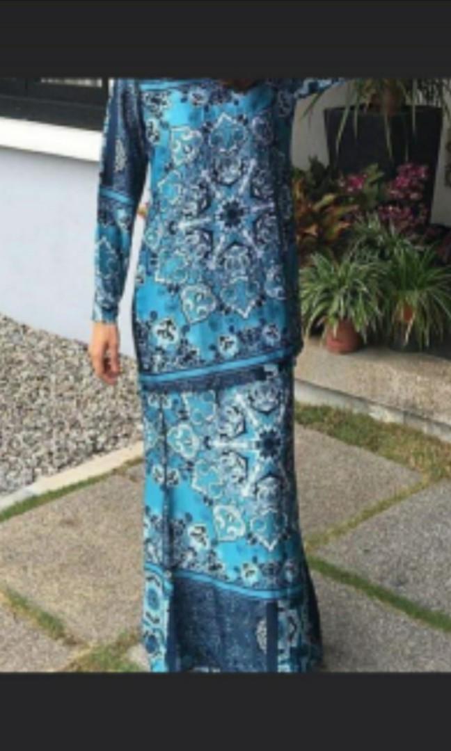 Baju Kurung From Nora Danish Women S Fashion Muslimah Fashion Baju Kurung Sets On Carousell