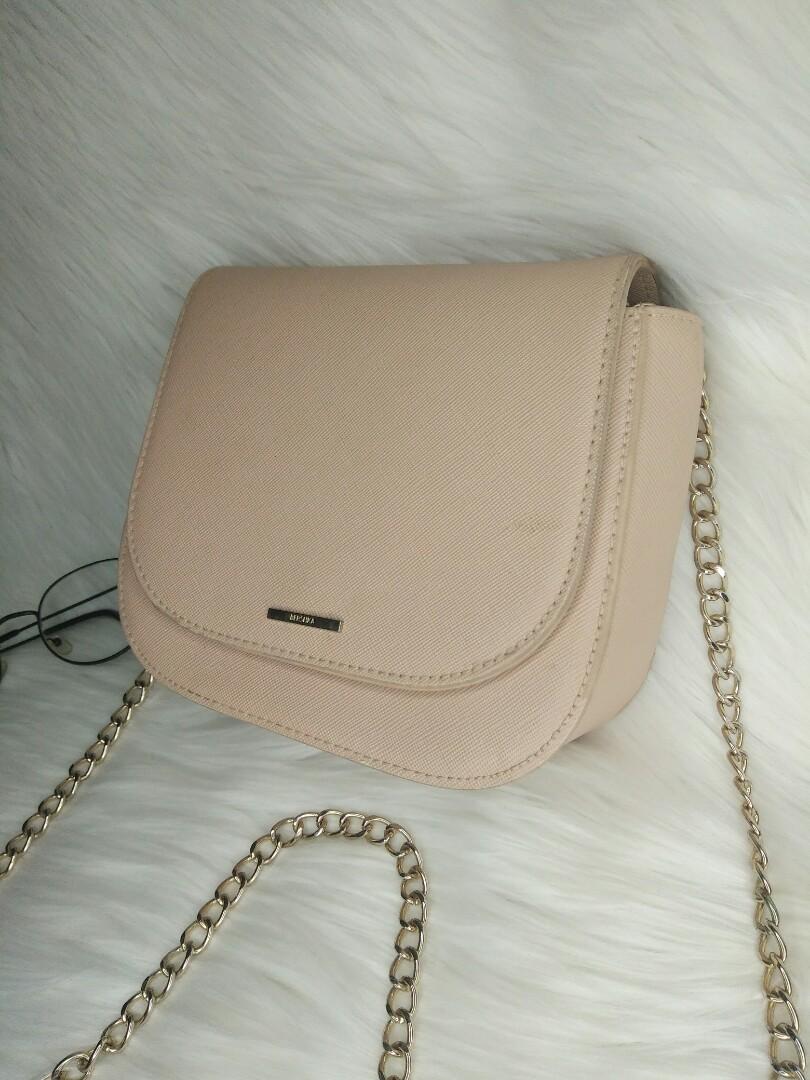 Bershka Moca Sling Bag Original, Fesyen Wanita, Tas & Dompet di Carousell