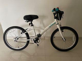 Btwin HYC 100 kids bike