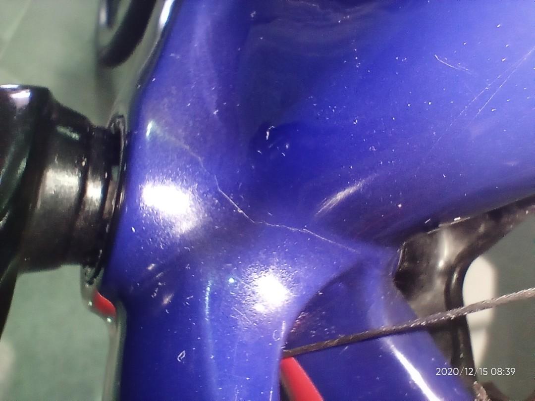 Crack in carbon frame online
