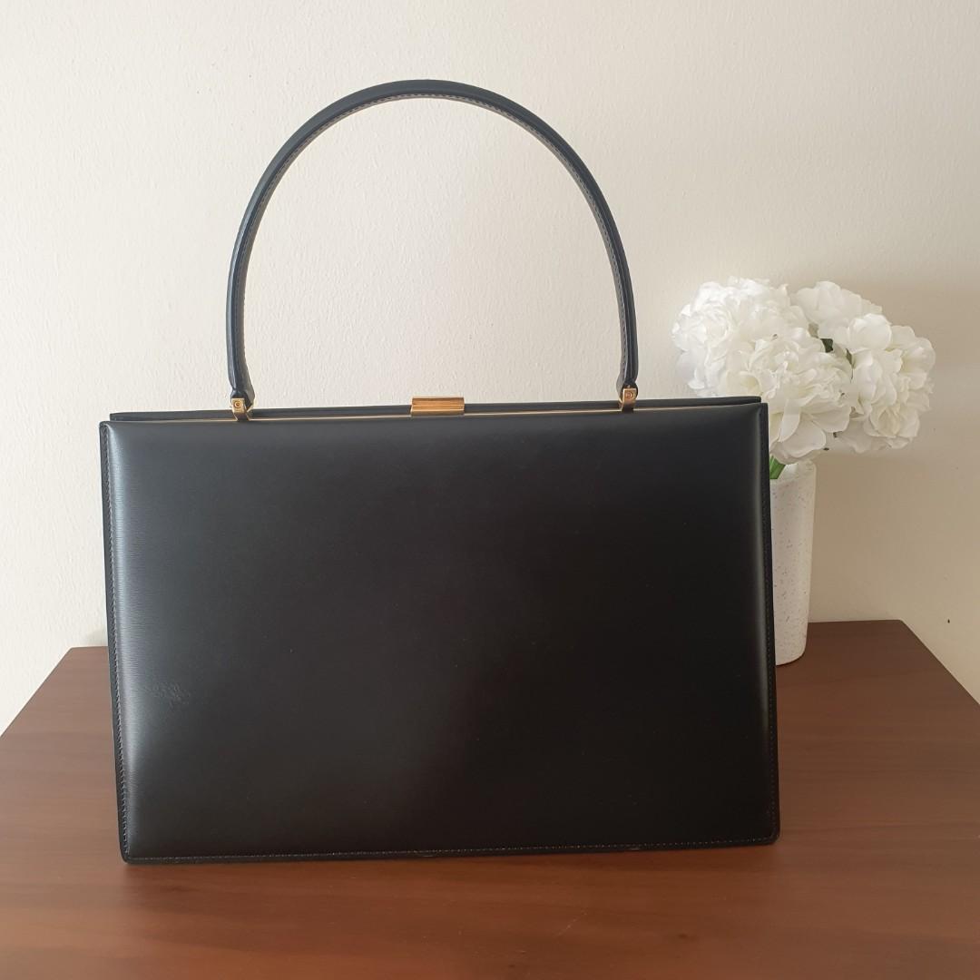 celine box clasp