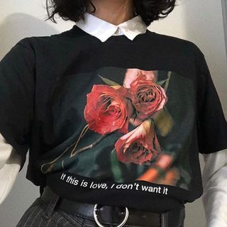 （分類：）位於 。 由 404wardrobe 提交（商品編號 1070424057，圖片 1）。簡介： 。