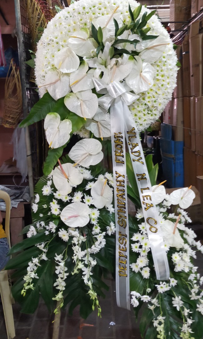 death and burial flowers arrangement, Furniture & Home Living