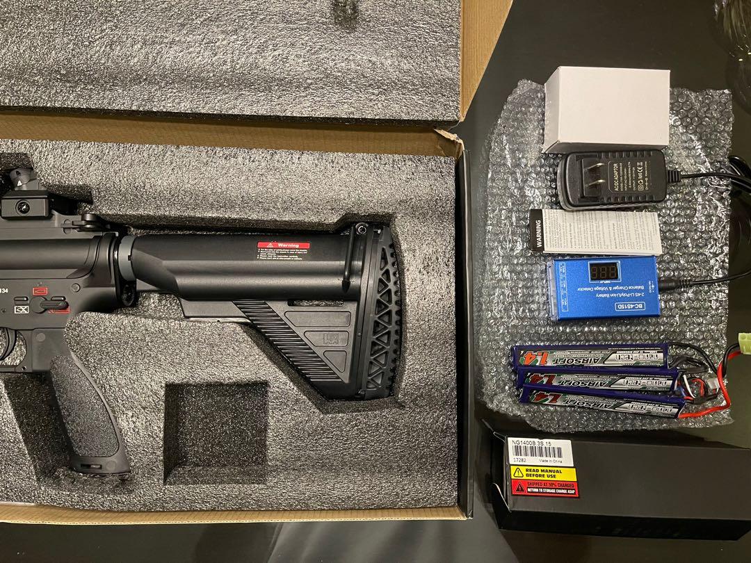 E&C EC102 HK416 D AEG Airsoft with Lipo Battery and Balance Charger on