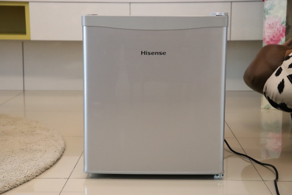 Hisense 60l clearance bar fridge