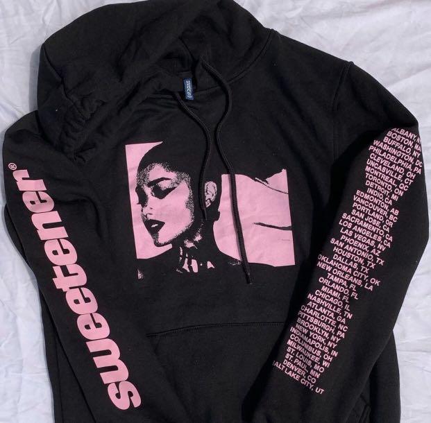 Hoodie h m ariana grande Fesyen Wanita Pakaian Wanita Baju