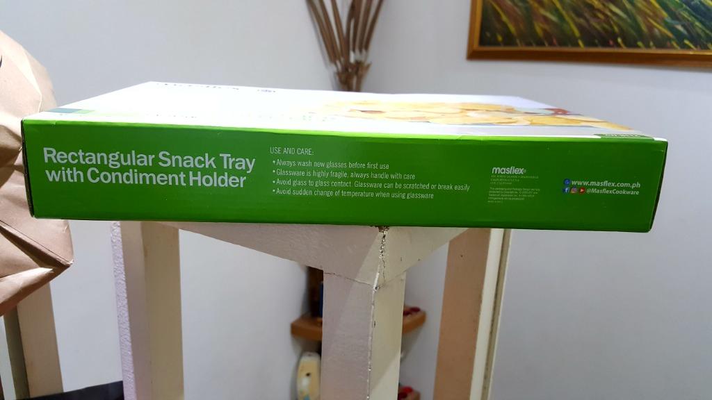 Masflex Rectangular Snack Tray with Condiment Holder (3 Pcs.) (Category: Other Kitchen Appliances) located in Mandaluyong City. Submitted by blitzwing28 (Listing ID 1070457477, Image 2). Description: FIRST COME, FIRST SERVE BASIS! CONTENTS: - 1x Masflex Rectangular Snack Tray with Condiment Holder - 1x Box DOP (Date of Purchase): Nov. 2020 - won via a raffle. ITEM SPECS: https://masflex.com.ph/product/rectangular-snack-tray-with-condiment-holder/