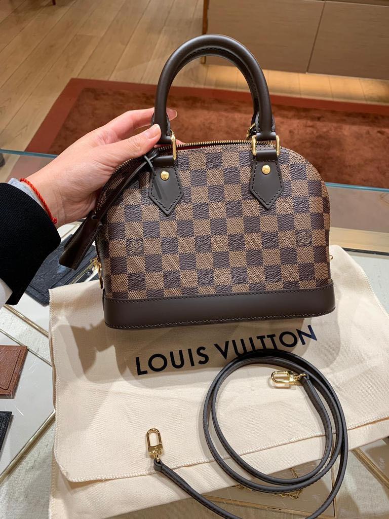 emne Tectonic støvle Louis Vuitton Alma BB Damier Ebene, Luxury, Bags & Wallets on Carousell
