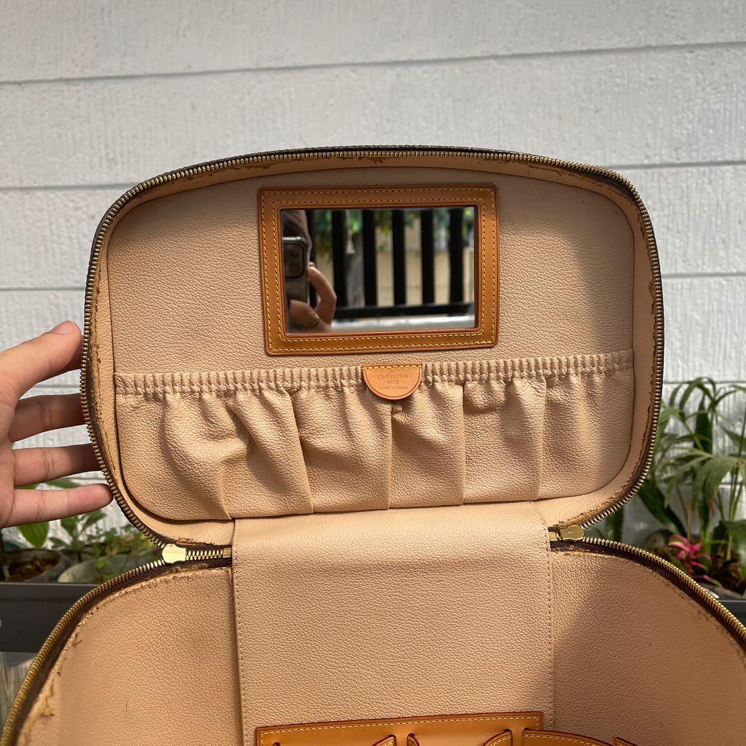 LOUIS VUITTON Vintage Nice Travel Vanity Bag - AWL3173 – LuxuryPromise