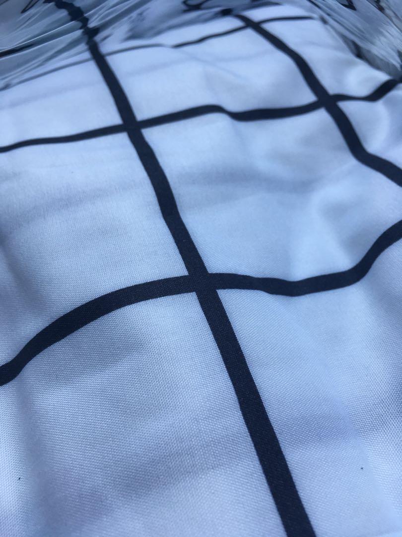 Minimalist and Modern Looking Queen Size Bedsheet Set - White Tiled (Category: Bed Frames & Mattresses) located in Makati City. Submitted by kyoomin (Listing ID 1070346835, Image 2). Description: Minimalist and Modern Looking Queen Size Bedsheet Set 🛏 💸 Php 450 ▪️1 Queen size fitted and garterized bedsheet ▪️with 2 matching pillow cases ▪️Material: Korean Cotton ▪️Bedsheet Size: 60”*75”+7.8” Pillow case Sizes: 18”*28” ▪️Thread count: 300 ▪️Soft