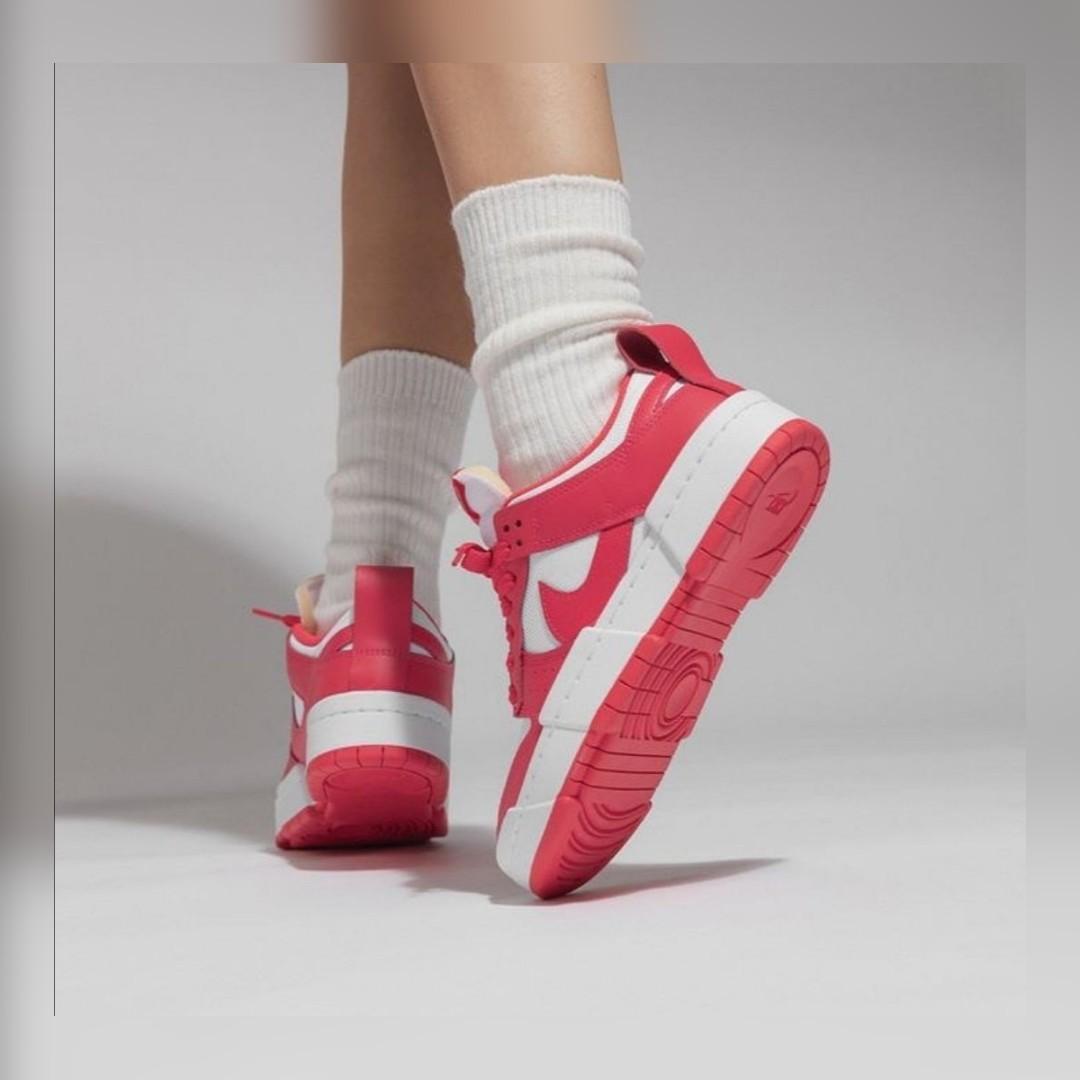 siren red dunk low