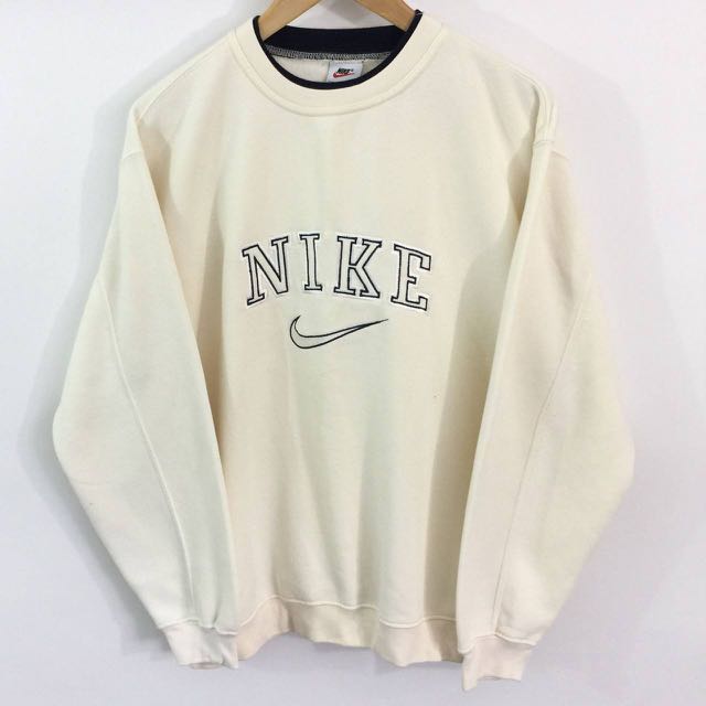 Nike vintage pullover, Women's Fashion, Coats, Jackets and Outerwear