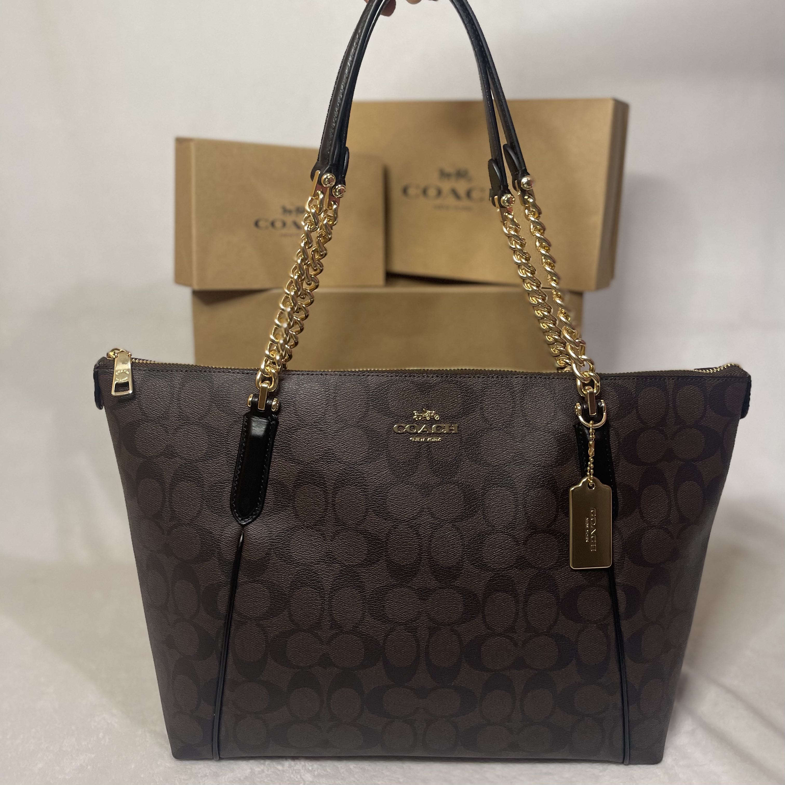 Coach chain tote shop
