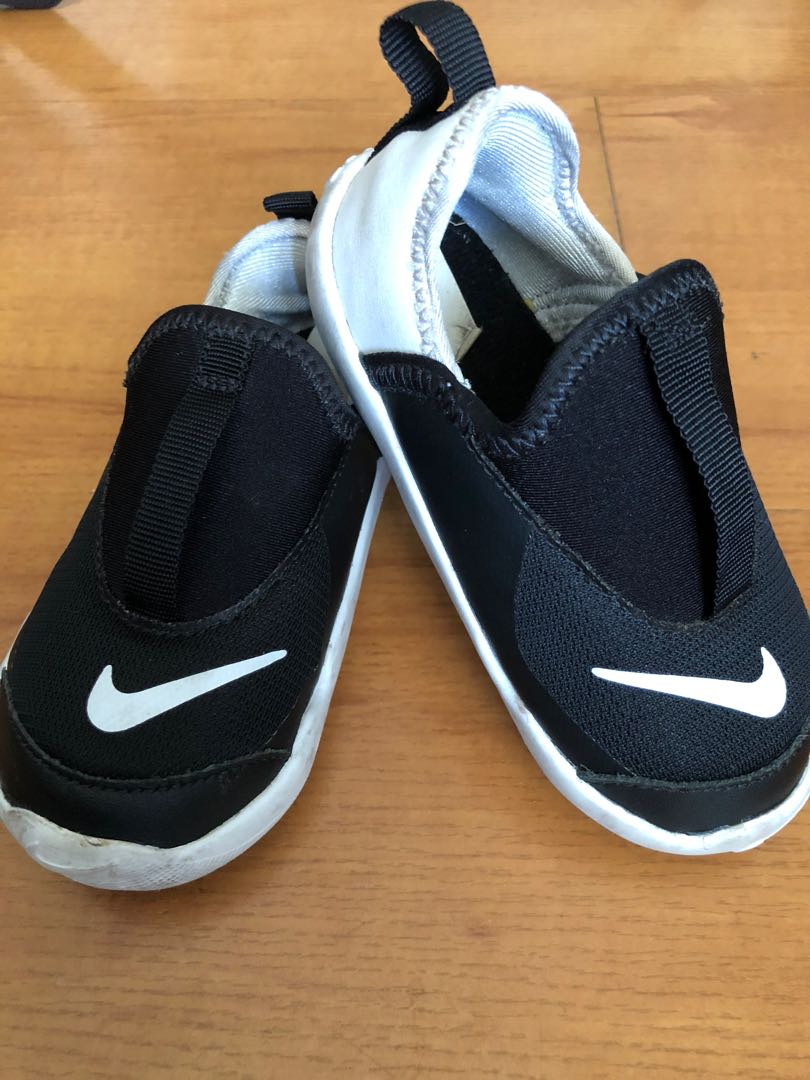 toddler nike slip on shoes