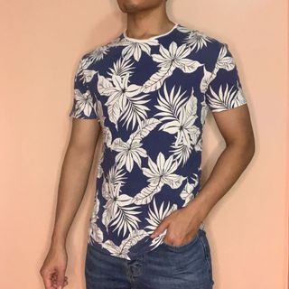 (Category: ) located in . Submitted by cadso.clothes (Listing ID 1070345664, Image 1). Description: .