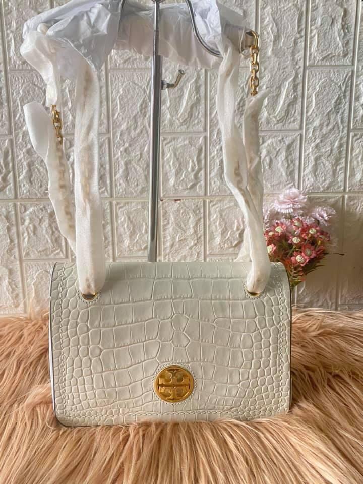 Tory Burch Carson Embossed Croc 2-Way Crossbody Bag, Luxury, Bags & Wallets  on Carousell