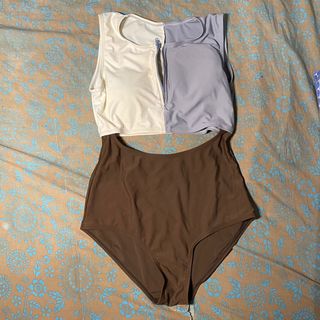 (Category: ) located in . Submitted by no.one.shop (Listing ID 1070328468, Image 1). Description: .