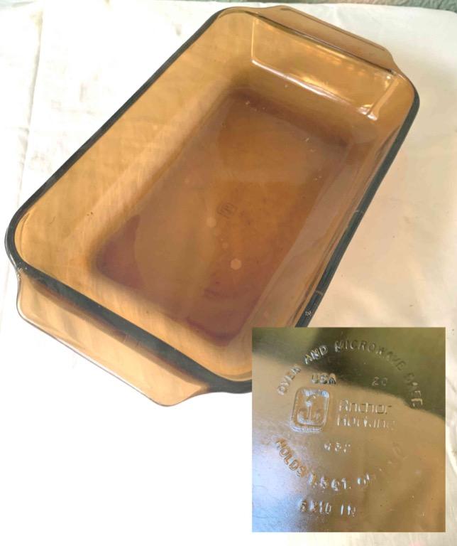 Vintage 1970s Anchor Hocking Fire King Rectangular Bakeware 6x10inches 1.5 quart (Category: Bakeware) located in Muntinlupa City. Submitted by alabangbargains (Listing ID 1070464516, Image 1). Description: Material: Glass Color: Amber Size: 6x10 inches, 1.5 quart Durable: oven and microwave safe not suitable for stove top cooking Condition: Used no flaw vintage from 1970s Inclusion: one baking dish Stock: 1 MOP: COD for meet up, bank transfer for