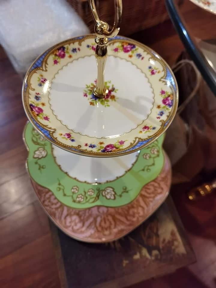 Vintage Threetier cake tray, Furniture & Home Living, Kitchenware