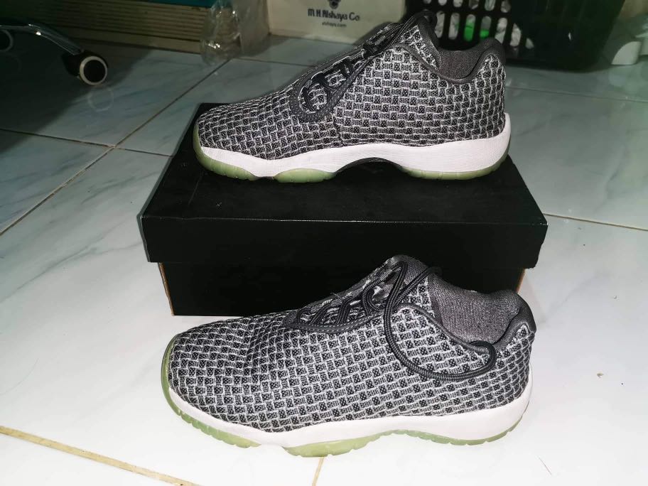 jordan future low bg