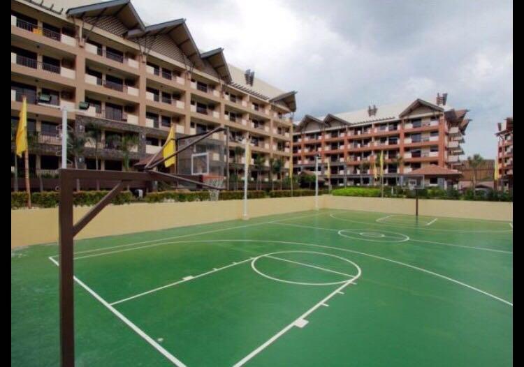 Arista Place Condo for rent (Category: Apartments & Condos) located in Quezon City. Submitted by jojomj (Listing ID 1034199984, Image 2). Description: For rent available on July 1, 2025. Two Bedroom Resort type condominium near NAIA terminal 1. 10 minutes ride to SM Mall of Asia. Location is very accessible to everything. Ground floor inner unit which means it has a bigger balcony, Apex bldg. Agents are welcome This is a condo unit only, no parki