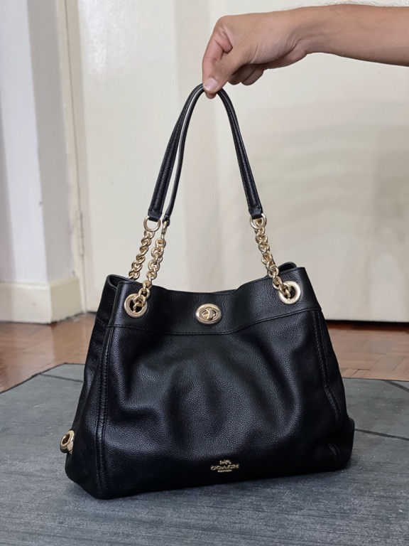 Coach bag on sale turnlock edie