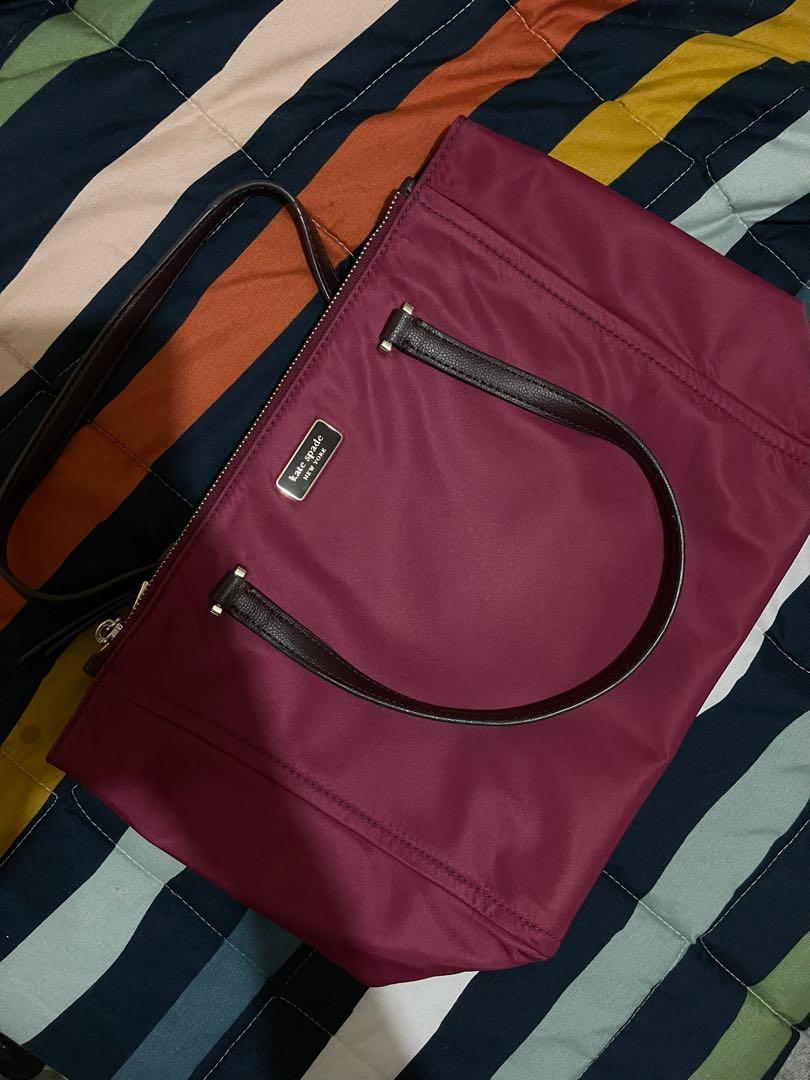 Authentic Kate Spade bag (Medium size) GOOD AS NEW (Category: Luxury Bags & Wallets) located in Quezon City. Submitted by m.anneee (Listing ID 1066982822, Image 1). Description: Good as new. Used a 3-5 times only. From US .