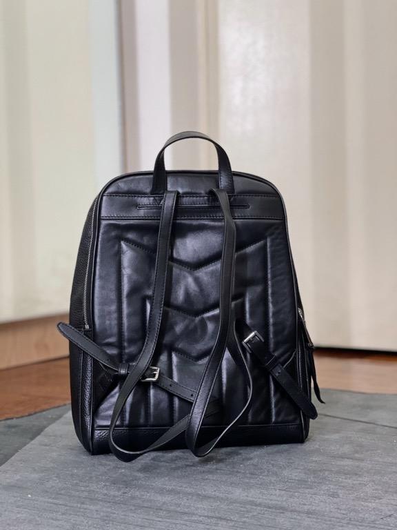 Authentic Michael Kors Leather Toby Medium Backpack